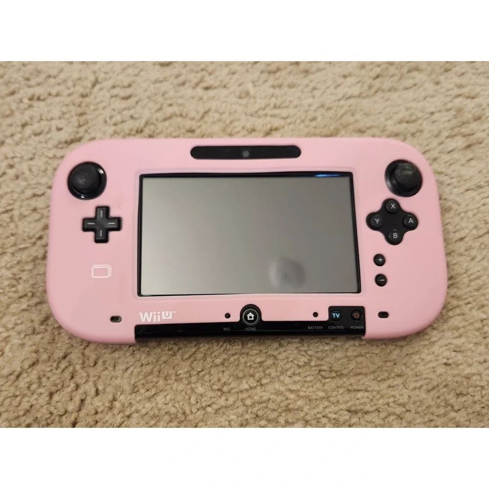 Nintendo Wii U GamePad Woth Pink Cover NO CHARGER WORKS